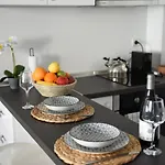 דירה морски бриз וארנה
