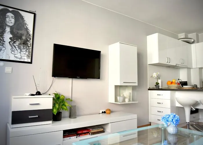 морски бриз Апартамент *